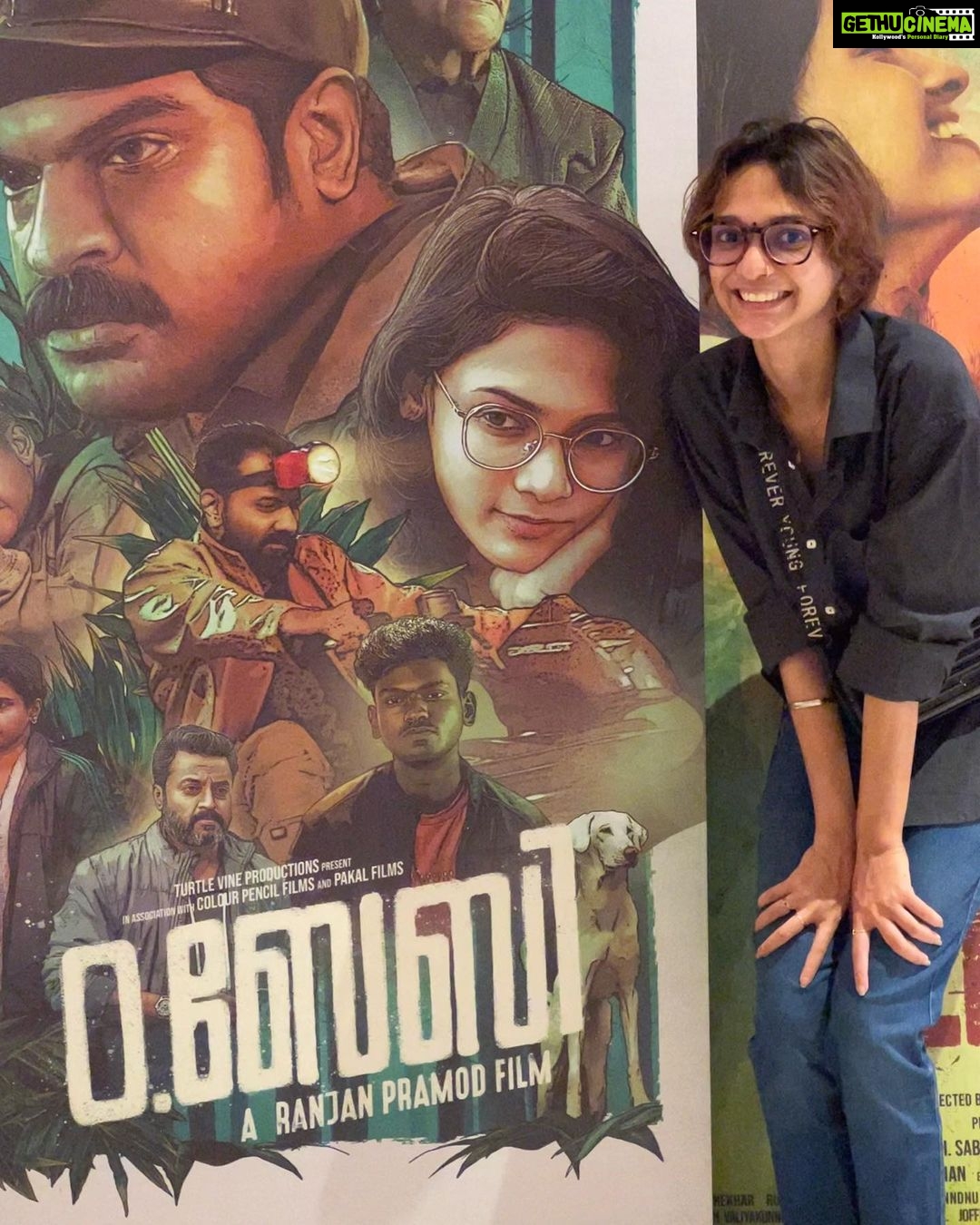 Haniya Nafisa Instagram - Spotted a poster with my face on it for the first time in person, can’t explain how weirdly exciting it was! @o.baby_movie is a work that I’m personally very proud of taking up, a debut that I’m looking forward to 🤍