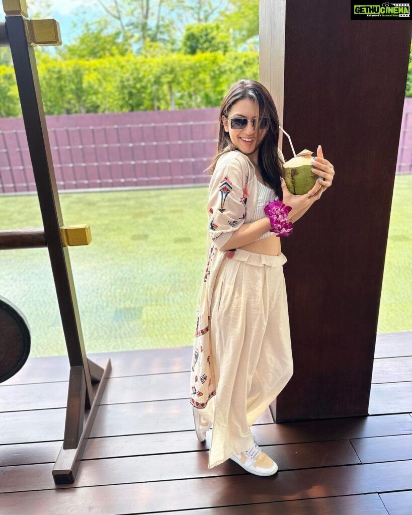 Hansika Motwani Instagram - Weekend in Krabi🏝️ Phulay Bay, a Ritz-Carlton Reserve