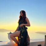 Hansika Motwani Instagram – Sunset state of mind 💛