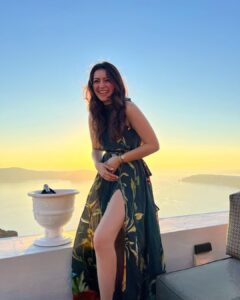 Hansika Motwani Instagram - Sunset state of mind 💛