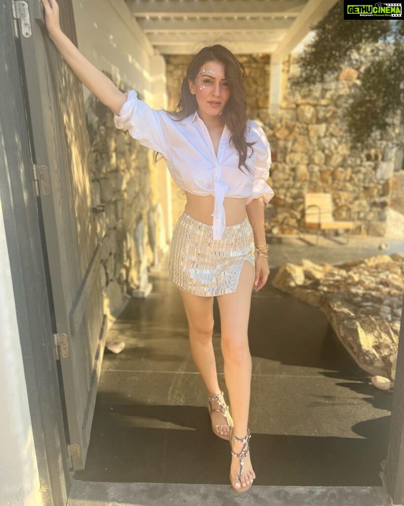 Hansika Motwani Instagram - Create your own sunshine