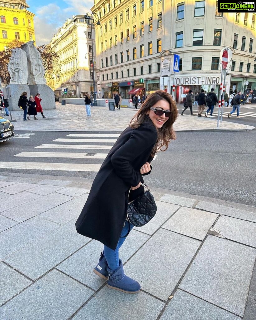Hansika Motwani Instagram - This is a Wien-Wien. 😉 Vienna, Austria