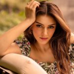 Hansika Motwani Instagram - A pocket full of sunshine ☀️ #promotion #hansikasloveshaadidrama #feb10th