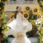 Hansika Motwani Instagram - 💛 • • • Styled by - @mohitrai @aasthasharma @theweddingstyleproject_twsp Assisted by - @dishaalva Outfit - @picchika Jewellery- @mrinalinichandralabel Makeup by - @makeupbyurmikaur @reshmaamerchant Hair by - @rachelstylesmith 📸 @cupcakeproductions13