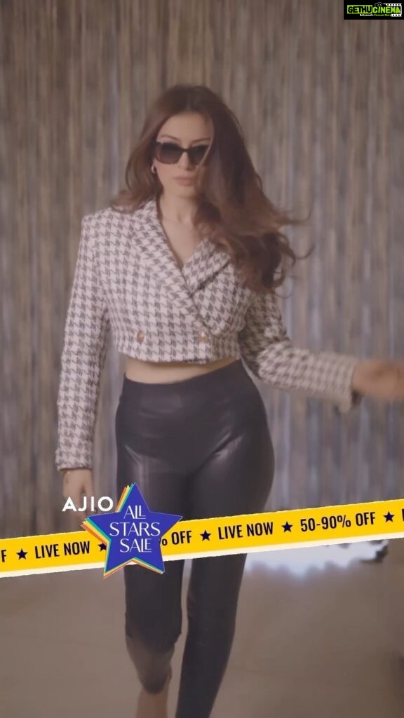 Hansika Motwani Instagram - AJIO ALL STARS SALE, LIVE NOW🔥 On my way to steal the best looks from AJIO. Come join me and grab your favorites at 50-90% off only on @ajiolife. The loot from 5000+ brands & 1.2 million+ styles is now on. Download the AJIO app, sign up to get ₹500 off & SHOP NOW! #AjioAllStarsSale #BiggestFashionHeist #AjioLove #HouseOfBrands #AD