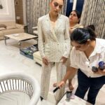 Hansika Motwani Instagram - 💄 🪞👱🏻‍♀️
