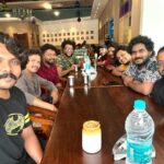Haricharan Instagram - Rehearsal Lunch with my Band #Bennetandtheband in Kozhikode Adaminde Chaya Kada