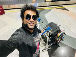 Haricharan Instagram - Touch down Kuala Lumpur, meendum oru murai, Isai Puyal @arrahman sir uDan. Waiting to hear almost 60,000 makkal cheering for the Music. 

#dmy #arrahman #Haricharan #KualaLumpur #Malaysia #stadiumbukitjalil @dmycreation