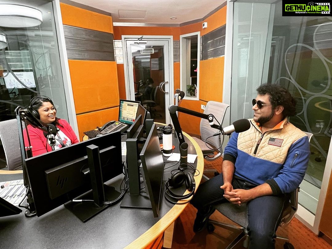 Haricharan Instagram - Touchdown Malaysia! And I had a nice Chat with @yashini_raaga at the @raaga.my studios regarding the upcoming #retrorahman3 concert on May 6th Saturday at @zeppkualalumpur by @mymojoprojects Excited to see all my media Friends at the Press meet today at 4 pm at Royale Chulan Tickets for the show on www.excitix.com.my @nratna @silvertreeoffl