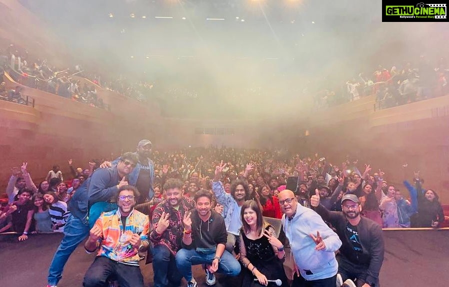 Haricharan Instagram - Thank you ‘stralia. 3 concerts in Brisbane, Sydney & Melbourne in 3 days. Thanks for coming and showing us your love and cheering for us. Had a real Nice time performing this tour with @karthikmusicexp @reshmaraghavendra and an amazing set of Musicians, @navneethsundarmusic @keithpeters_bassman @jeoraj_george @supervijayoffl @vikramrozariopercussion @nikhilramtp @mountaditya on the sound and thanks @ni.ranj.an for everything. Huge thanks to @brizindentertainment and #AbridShine Chetan for shaping and presenting this to the audience of Australia. Palais Theatre St Kilda