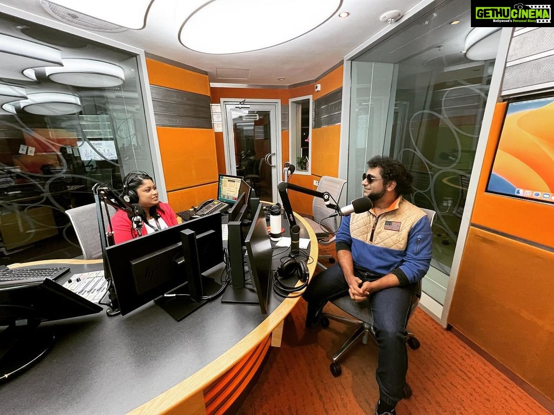 Haricharan Instagram - Touchdown Malaysia! And I had a nice Chat with @yashini_raaga at the @raaga.my studios regarding the upcoming #retrorahman3 concert on May 6th Saturday at @zeppkualalumpur by @mymojoprojects Excited to see all my media Friends at the Press meet today at 4 pm at Royale Chulan Tickets for the show on www.excitix.com.my @nratna @silvertreeoffl