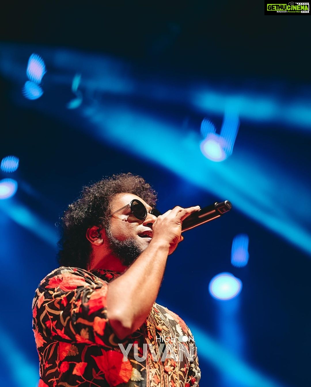 Haricharan Instagram - ๐๐ข๐ ๐ก ๐๐ง ๐1 ๐๐ฎ๐ซ๐จ๐ฉ๐ ๐๐จ๐ฎ๐ซ 2023 ๐ซ๐ท PARIS @itsyuvan @haricharanmusic Exclusive images from High on Yuan concert in PARIS ยฉ Great performances and vibes throughout the show What a day !! @frame_prod @events_frame Pic @p_prech Paris La Dรฉfense Arena