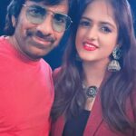 Harika Narayan Instagram - Team #Ravanasura 🔥🔥🔥 Thank you guys for the overwhelming response and the love I am receiving for #ravanasuraanthem ❤️ Since the birth of this track from a jamming session to performing it live at Prism, it had been a great journey 💕✨ This song is definitely one of the special tracks I got to sing and first of it’s kind I ever attempted. #ravanasurafromapril7th