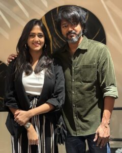 Harika Narayan Instagram - With one and only THALAPATHY🔥🤩❤️
.
.
.
#allaboutlastnight 
#varisusuccessmeet 
#thalapthyvijay