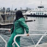 Haripriya Instagram - As a kid i never get to travel anywhere expect my native place ,always wondered how it feels like to travel in a plane but now i get to travel all around the world doing what i love🎤🎶 , taking my mom along with me , its the best feeling. 😇 I’m grateful for this life. 💫💖🧿 Thank you god. #haripriya #haripriyasinger . . . #believe #travel #world Oslo Norway