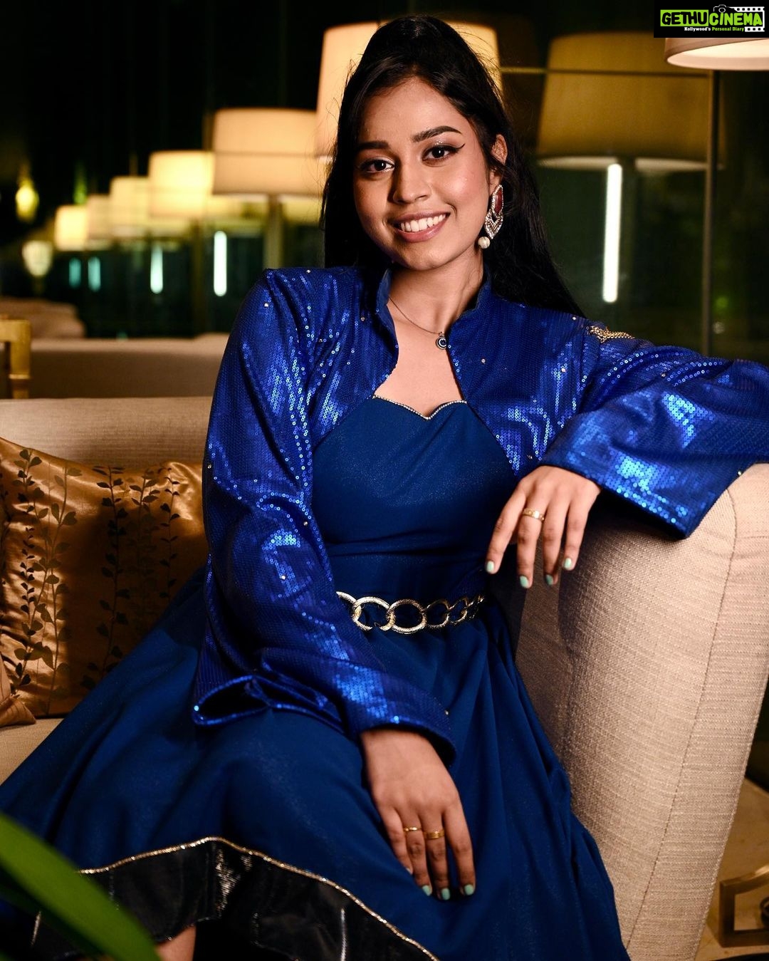 Haripriya Instagram - It’s always a pleasure working with @haripriyasinger, and what i love the most is when she gives me the freedom to be creative, and later carry my design gracefully. ❤️ . Designer : @ravansteve Label : @perry_vincent . Behind the lens : @mathnraj.e || @lensonicphotography . MUA : @patriciaaaaa_mua Hairdresser : @lala_hair_locks . Event : Hearts of Harris by @malikstreams || @msgold.my