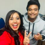 Haripriya Instagram - 🧿Thank you so much for the love malaysia ! ❤️ i’m super blessed to perform along with the legend @jharrisjayaraj grateful for this opportunity sir! 😇 #heartsofharris #harrisjayaraj #haripriya #haripriyasinger #malaysia #music #concertdiaries #tamilsongs #showtime #explore #singer #grateful Axiata Arena