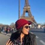 Haripriya Instagram - #Paris #cityoflove 💖 . . . . . #haripriya #haripriyasinger #travel #eiffeltower Paris, France
