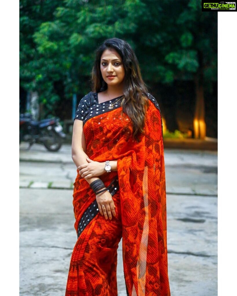 Hariprriya Instagram - Every saree tells a story 🥰 Can you read mine? #OOTD #TraditionalVibes Pics 😍 - @nsjegadeesan Chennai, India