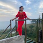 Hariprriya Instagram – Just the fresh air and me!! 🥰

#Vacationtime #beautifulweather