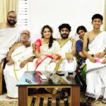 Hariprriya Instagram – FAMILY is STRENGTH..!!❤️

#simhapriya #family #familytime #temple #visit #dharmasthala #kukkesubramanya #holenarsipura #togetherness
