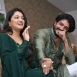 Hariprriya Instagram – ❤️💚❤️

.

PC: Chithrathara Manu
.
#vasishtansimha 
#simhapriya
#hariprriya 
#weddingbells 
#tradition 
#wedding Bangalore, India