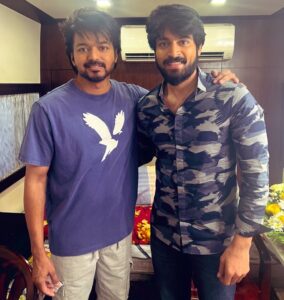 Harish Kalyan Instagram - Never will I forget the pat that you gave on my shoulder, the comforting words you spoke & the aura that was around you. This picture was taken a few days before my marriage & I will keep it close to my heart, now and always. To the man who has inspired me/many across decades with his movies & wonderful personality. 

Love you @actorvijay anna as an actor/person. Inspiration ❤️🙏 

#HBDThalapathyVIJAY #hbdvijay