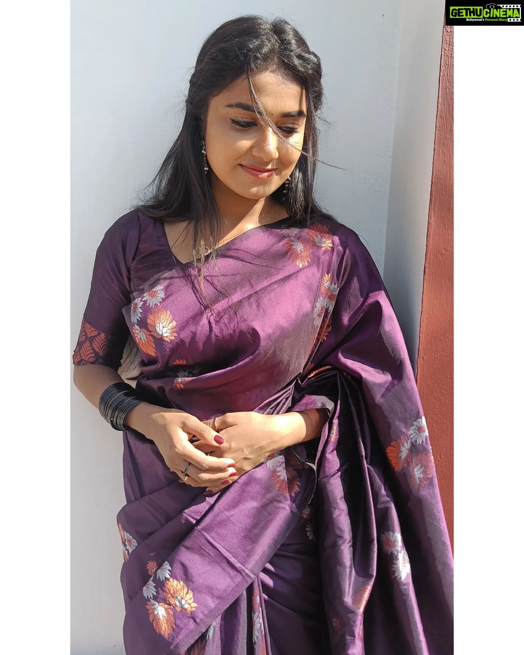 Haritha G Nair Instagram - She is🦋 . . . Saree: @kichusfashion