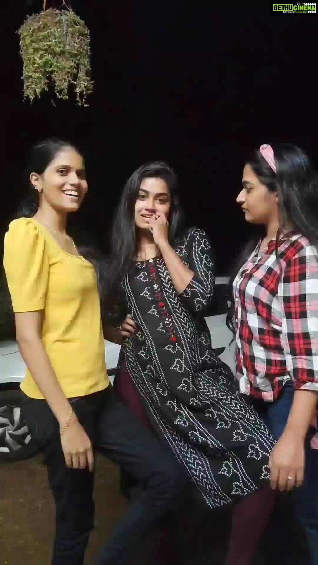 Haritha G Nair Instagram - Another blooper๐คฆ๐ผโโ๏ธเดเดพเตป เด
เดชเตเดชเดดเต เดชเดฑเดเตเดเดคเดพ เด เดชเดฐเดฟเดชเดพเดเดฟ เดเดพเตป เดจเดฟเตผเดคเตเดคเดฟเดฏเตเดจเตเดจเต ๐ Motivation เดเดฃเดคเตเดฐเต Motivation๐