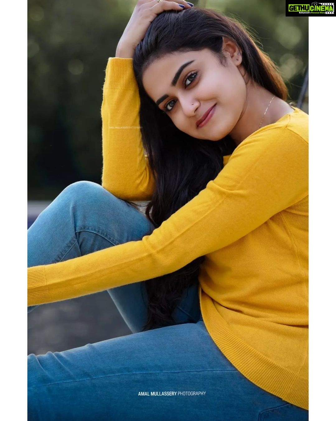 Haritha G Nair Instagram - Ask the clouds to remember🦋 📸 : @amalmullasserryphotography
