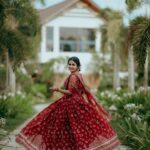 Haritha G Nair Instagram - ❤❤❤ Costumes👗: @colos_the_designing_couture . 📸:@wedcam_wedding . Makeup - styling &Spa❤ : @pink_passion_12 . Ornaments📿 : @jhanvi__collections . Location : @gokulamgrandkumarakom Gokulam Grand Resort & Spa, Kumarakom