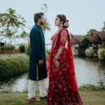 Haritha G Nair Instagram - 💍 @itss_vinayak . . . Photography📸 : @wedcam_wedding . Costumes👗: @colos_the_designing_couture . Makeup - styling &Spa❤ : @pink_passion_12 . Ornaments📿 : @jhanvi__collections . Location : @gokulamgrandkumarakom