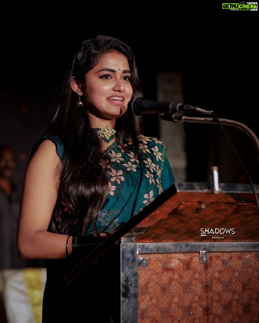 Haritha G Nair Instagram - Shadows photography In frame @haritha.girigeeth #photography #serialactress #malayalamcinema #malayalamserialactress #malayalamactress #malayalamcastingcall #malayalamserialactress Agastyacodu, Anchal
