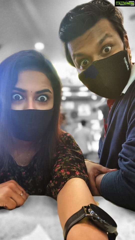 Haritha G Nair Instagram - Therapeutic days of our lives😆 Till the end u will be my one and only Best Friend🤗 #twinsoul