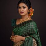 Haritha G Nair Instagram - Swayamvara Silks| Red FM Malayalam Photography: @director_aniesh_upaasana In association with @redfmmalayalam Makeup: @vijilsmakeover @neethu_makeupartist Styling : @leirakuncysiby Jewellery: @ladies_planet_rental_jewellery #green #traditional #swayamvarasilks #redfm #redfmindia #thinkalkalaman #thinkalkalamanonsuryatv #makeup #styling