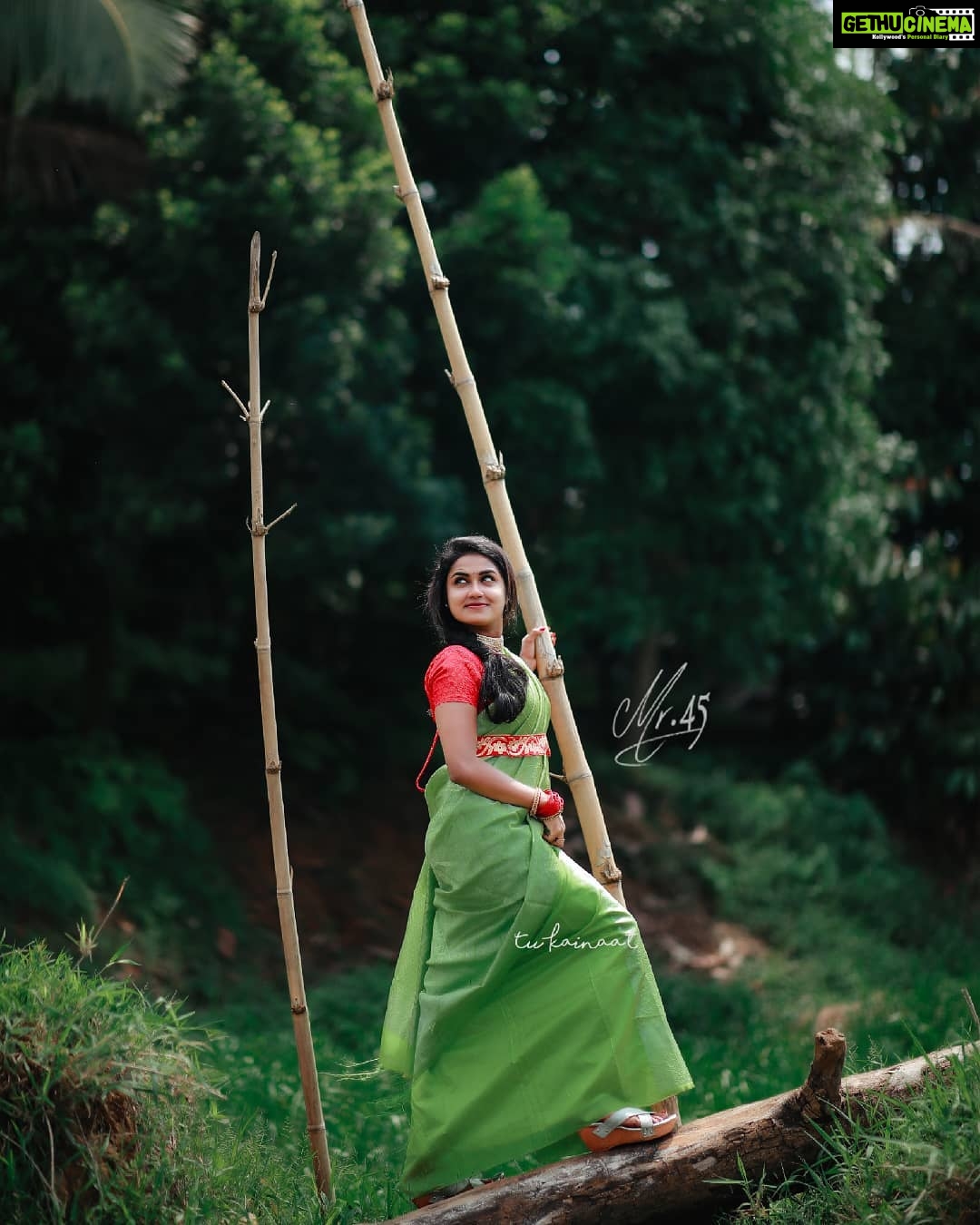 Haritha G Nair Instagram - 💚Every saree talks with👗: @tu_kainaat_saree💚 📸: @mr45._