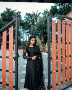 Haritha G Nair Instagram - 🖤
@navarasaweddingplanners
@Akhilkoyipurathu 
@amalmullasserryphotography photography
@rohith c menon