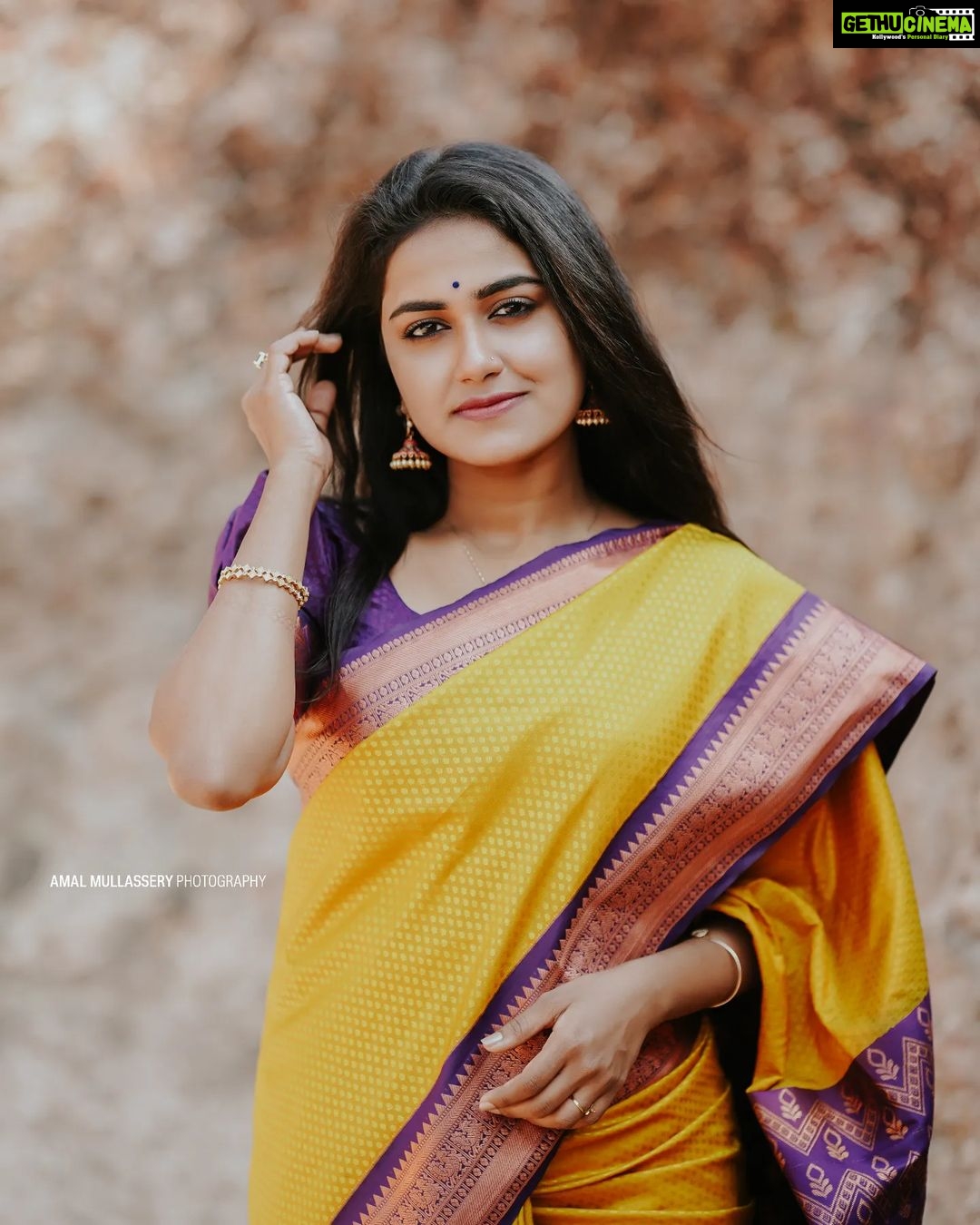 Haritha G Nair Instagram - En maru idayam.. 💔🦋 . . 📸 : @amalmullasserryphotography