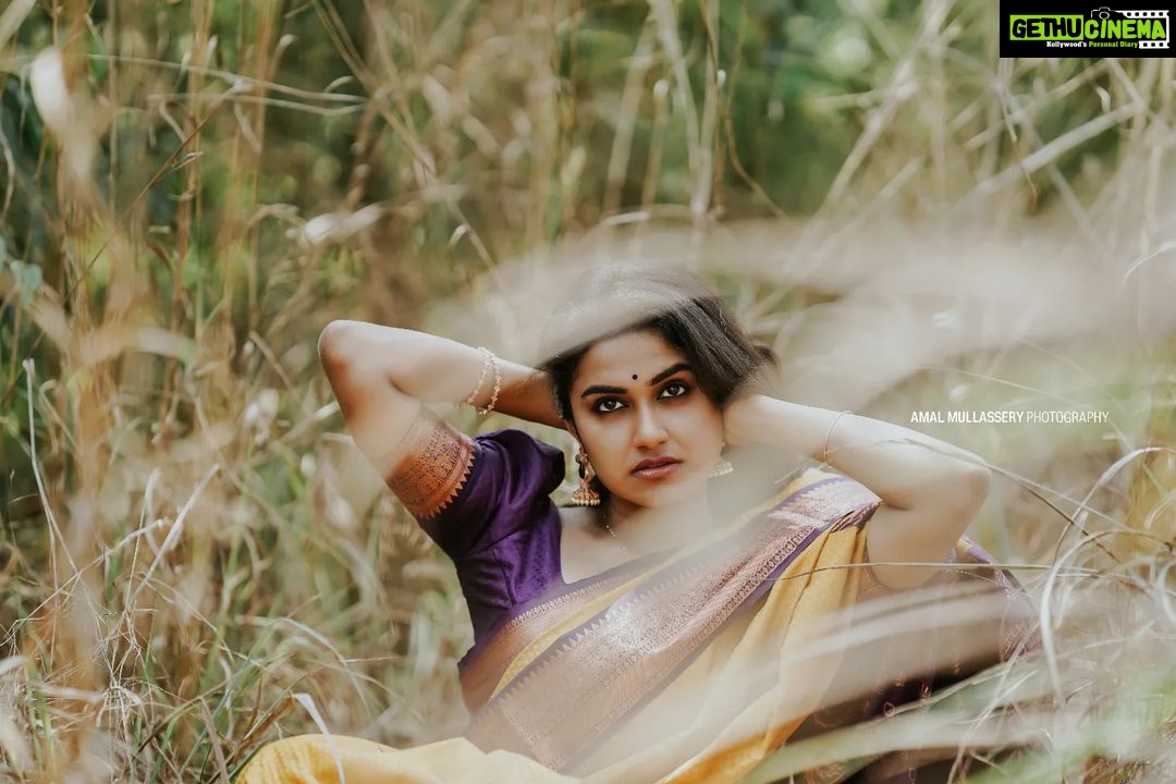 Haritha G Nair Instagram - 🦋🍂 . . 📸 : @amalmullasserryphotography