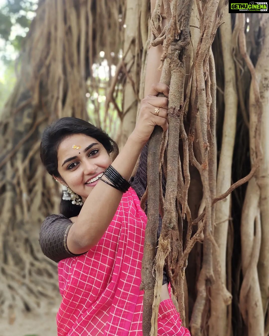 Haritha G Nair Instagram - Some "tooo much nadan" vibes coming soon❤Ali... Checkout last 3 pics 📸: @rohith.rnair.44