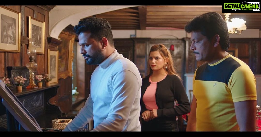 Harshika Poonacha Instagram - Please watch our new movie “Sanam Mere Humraaz” only on Jio cinema 💚 @ritesh_pandey_official @harshikapoonachaofficial @priyumoon @___.krishnakumar.____ @vishnushankarbelu @amitshukla1981 @ishtiyaque_shaikh_bunty @anitarawatt London, United Kingdom