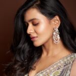 Hebah Patel Instagram - @kalyanyasaswi always taking great CLOSE up even though he comes from FAR away. 😂😂😂 horrible but love it.