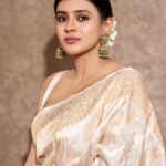 Hebah Patel Instagram - Got too dressed for nothing!