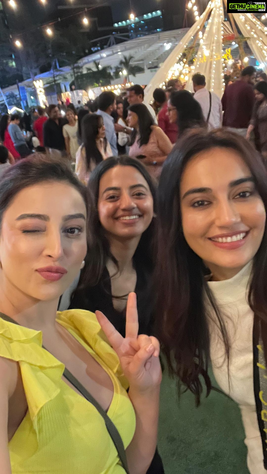 Helly Shah Instagram - An evening with my darlings @hellyshahofficial @surbhijyoti