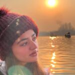 Helly Shah Instagram – Kashmir Sunsets are like eternal ghazals ❤️🫶🏻