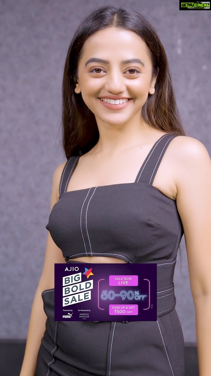 Helly Shah Instagram - AJIO BIG BOLD SALE IS NOW LIVE! Reason enough to shop from AJIO’s Big Bold Sale live from 9th December 4000+ world’s top brands & 12 lac options 50-90% off Fast delivery + easy returns + door-step refunds Check out Ajio app for best discounts before shopping anywhere else. @ajiolife #AjioLove #HouseOfBrands #BigBoldSale #ad