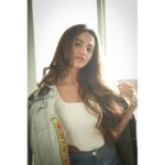 Helly Shah Instagram - 📸- @shivamguptaphotography Styled by @natashaabothra Corset @madaboutfashion_kejal Jacket - @gandibilli