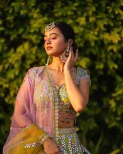 Helly Shah Instagram - Phir le aaya dil 💚

Obsessing over the lehenga ~ @lapink_by_knareshkumar ❤️ 
Captured by ~ @faizan_photo_graphy