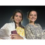 Helly Shah Instagram - Har Har Mahadev ❤️ My heart is so full 🥺 The vibrations , the positivity , the energy . Couldn’t be more grateful ✨ Happy Happy Maha Shivratri 🙏🏻❤️ Shri Somnath Mahadev Jyotirling Temple