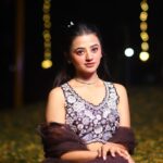 Helly Shah Instagram - Excited for the Shaadi Buffet 🥰 Clicked by ~ @faizan_photo_graphy Wearing ~ @lapink_by_knareshkumar ✨